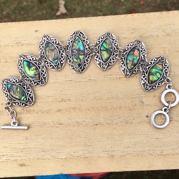 Vintage Jewelry - Vintage abalone bracelet